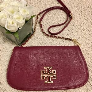 Auth. Tory Burch Britten Convertible Crossbody💄